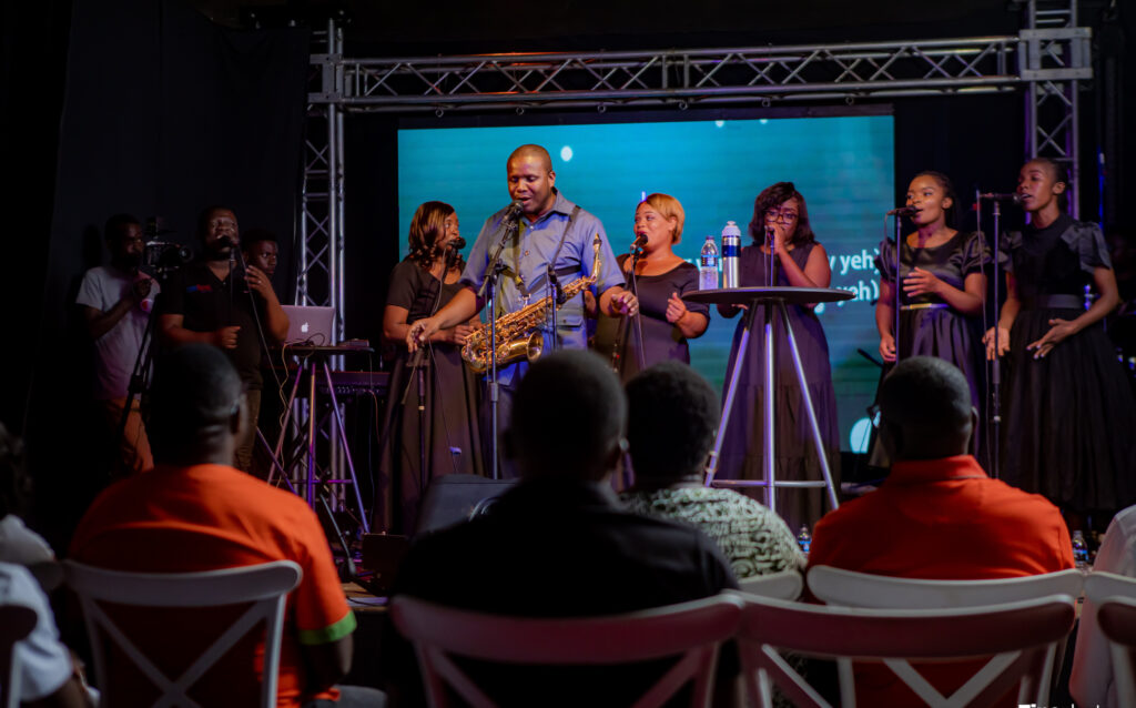 Entering His gates with Salim